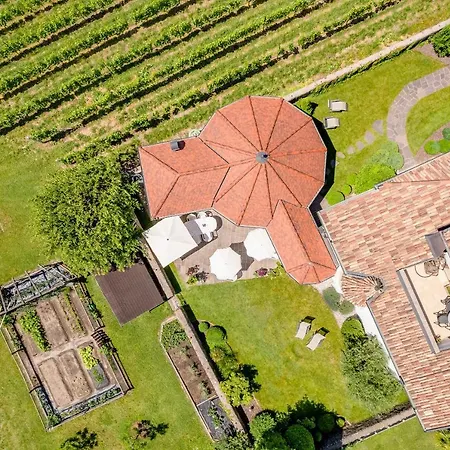 Haus Oberhofer Oda ve Kahvaltı Girlan